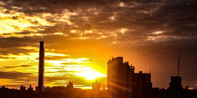 Lunes cálido a caluroso con vientos del norte, anuncia Meteorología