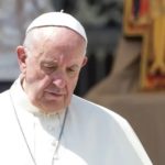 El Papa negó rumores de renuncia y se ofreció a ir a ayudar a la paz en Ucrania