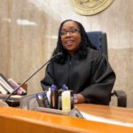Brown Jackson juró como la primera jueza negra de la Corte Suprema de EEUU