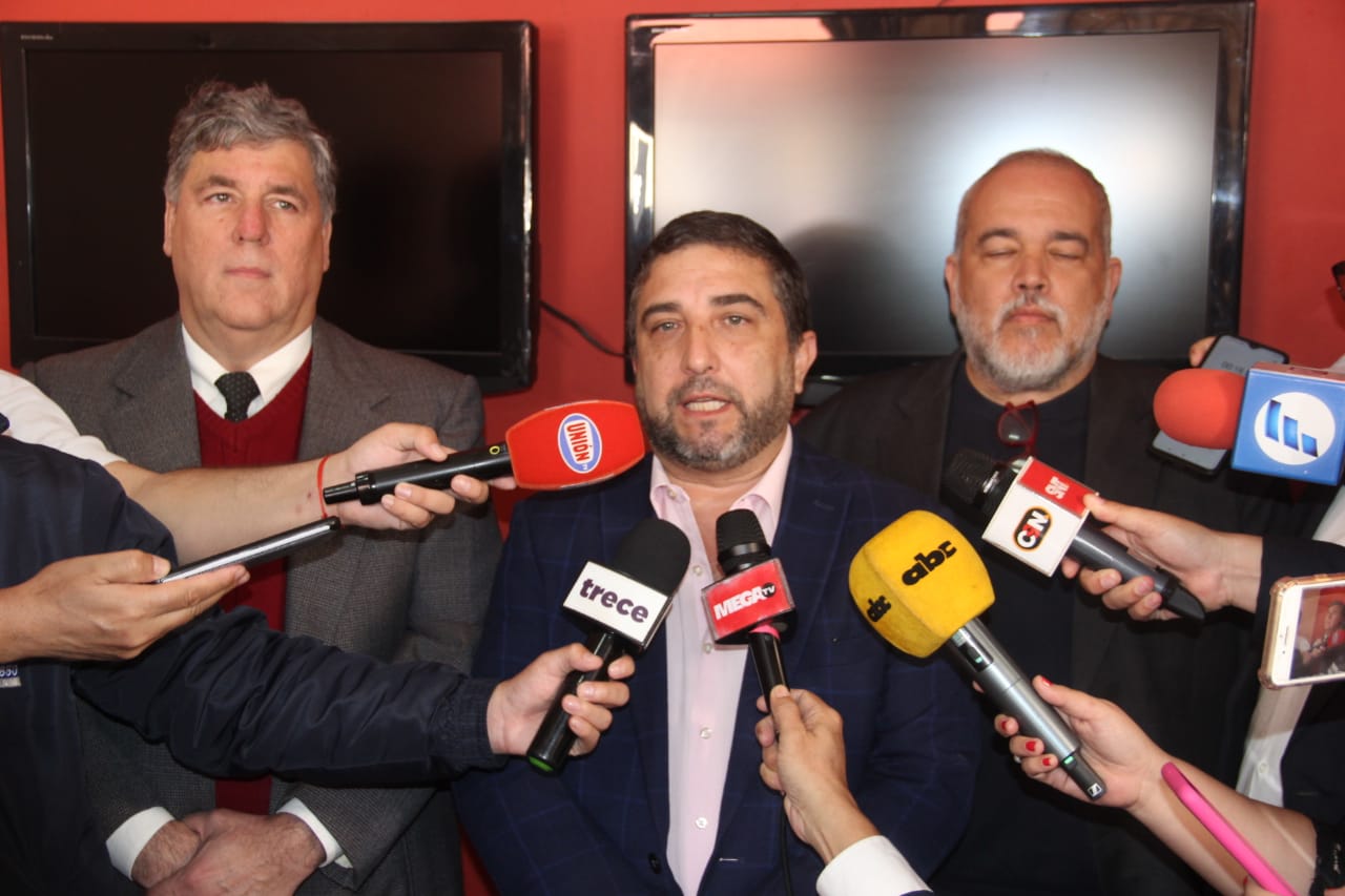 Velázquez Oficializa Su Renuncia Y Sobre Su Cabeza Ya Piden Su Velázquez Oficializa Su Renuncia Y Sobre Su Cabeza Ya Piden Su