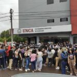 Estudiantes cierran ruta en Caaguazú, apoyando a universitarios de la UNA