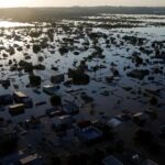 Muertos por inundaciones en Brasil superan el centenar