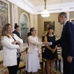 Joven paraguaya se reunió con el rey de España y fue entrevistada por RTVE