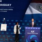 Peña recibió premio Gesher de comité judío