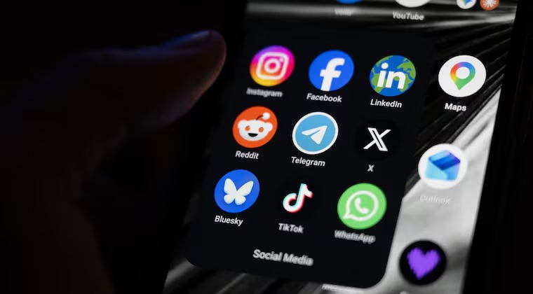 Hombre acusado de abusar de 361 menores en internet va a juicio